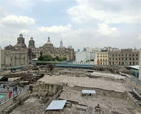 Concrete Jungle: An Exploration of Urban Form - A Poetic Ode to Mexico City's Architectural Symphony